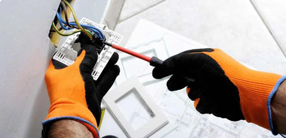 Electricista serveis puntal